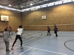 Badminton
